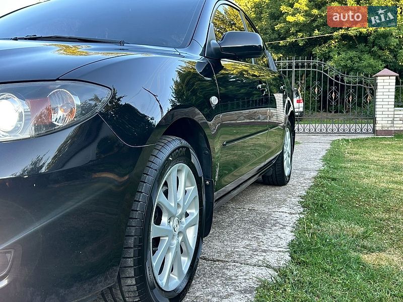 Седан Mazda 3 2008 в Києві