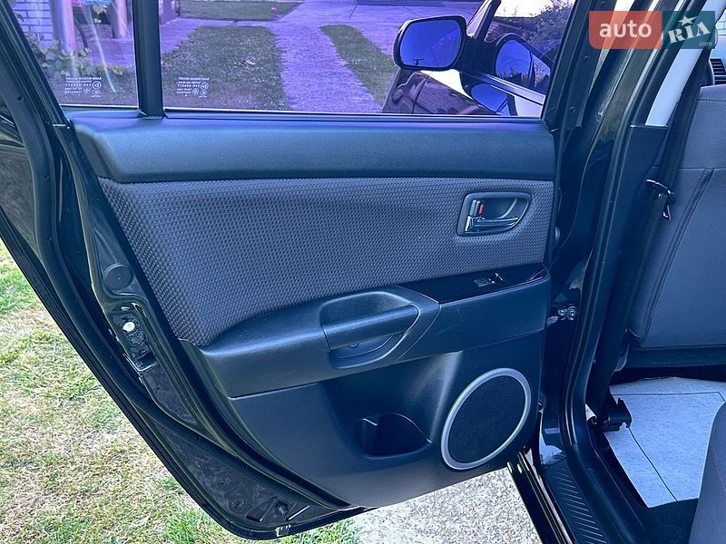 Седан Mazda 3 2008 в Києві
