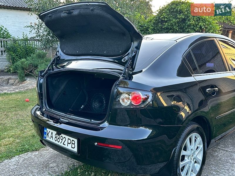Седан Mazda 3 2008 в Києві