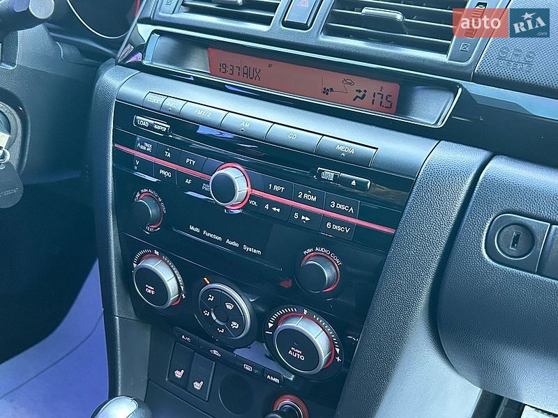 Седан Mazda 3 2008 в Киеве