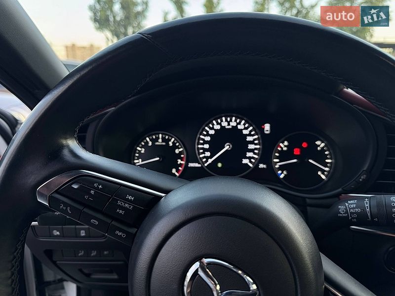 Хетчбек Mazda 3 2024 в Харкові