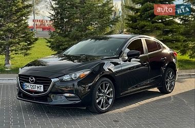 Седан Mazda 3 2018 в Львове