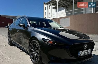 Седан Mazda 3 2018 в Львове