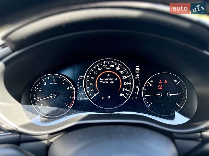 Седан Mazda 3 2018 в Львові