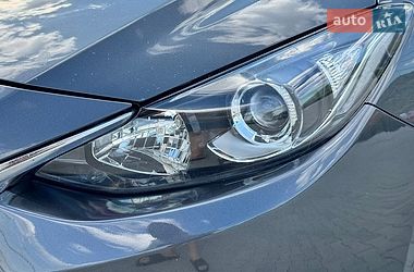 Хэтчбек Mazda 3 2015 в Хусте
