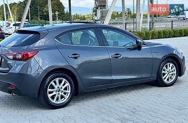 Хэтчбек Mazda 3 2015 в Хусте