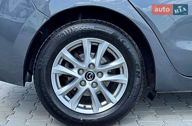 Хэтчбек Mazda 3 2015 в Хусте