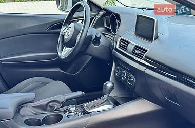 Хэтчбек Mazda 3 2015 в Хусте