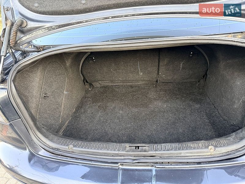 Седан Mazda 3 2007 в Мукачево