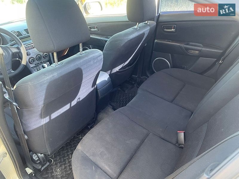 Седан Mazda 3 2006 в Киеве
