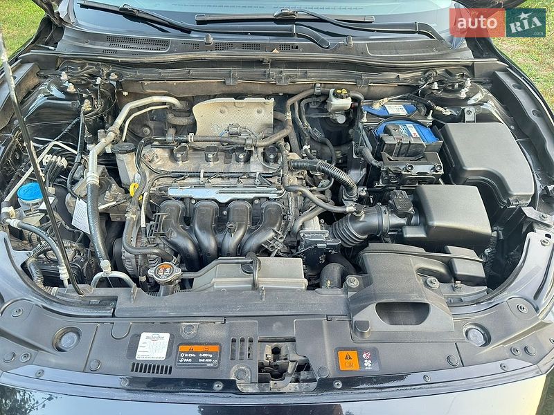Седан Mazda 3 2015 в Дніпрі