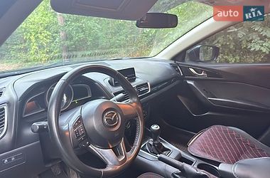 Седан Mazda 3 2015 в Дніпрі