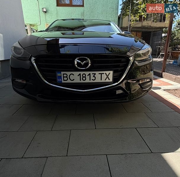 Седан Mazda 3 2018 в Винниках