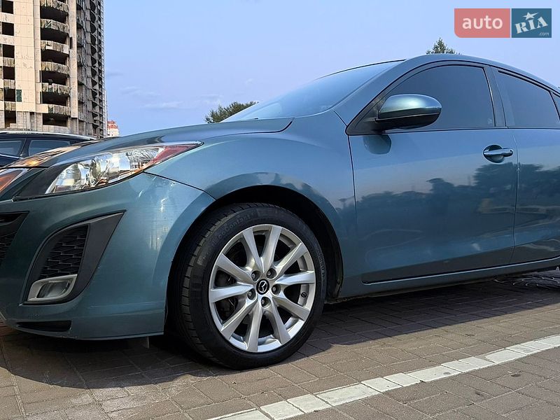 Седан Mazda 3 2010 в Києві