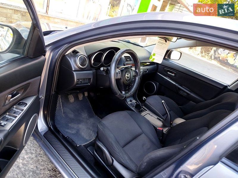 Хэтчбек Mazda 3 2007 в Первомайске