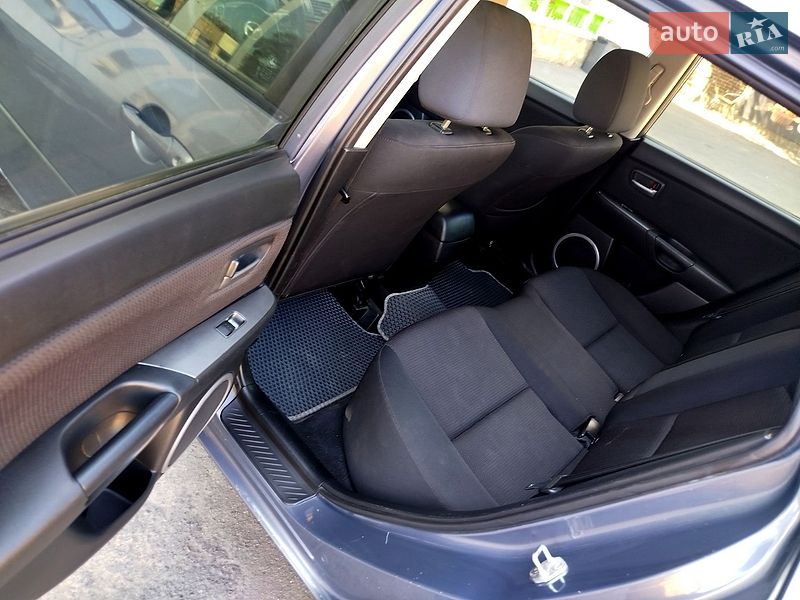 Хэтчбек Mazda 3 2007 в Первомайске