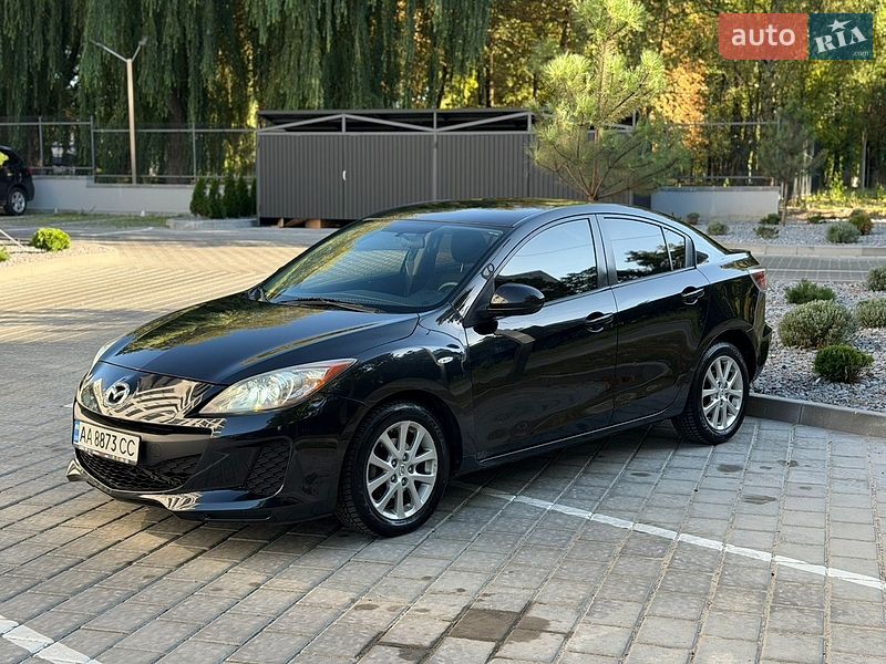 Седан Mazda 3 2013 в Рівному