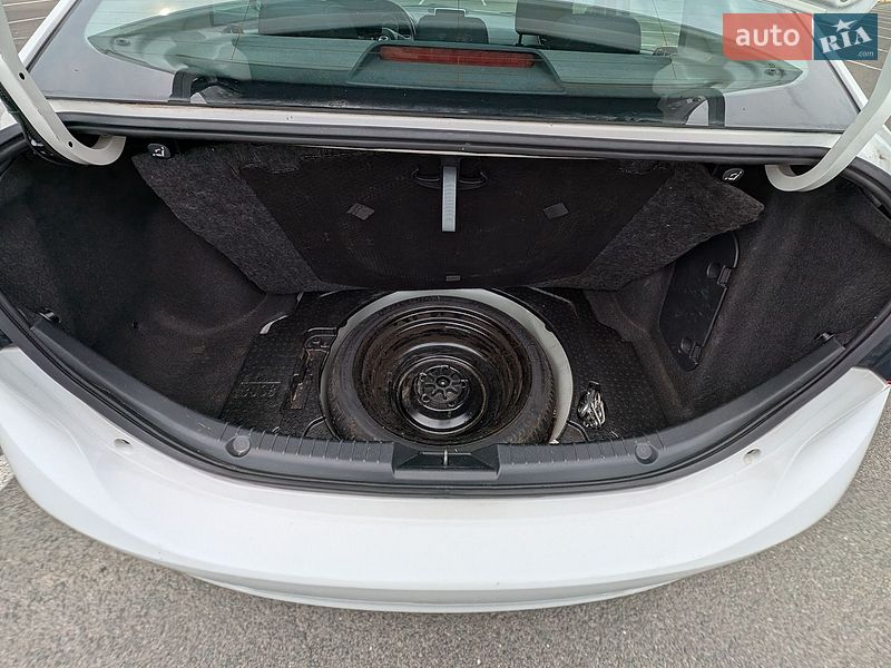 Седан Mazda 3 2015 в Києві