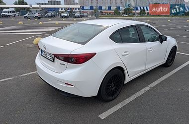 Седан Mazda 3 2015 в Києві