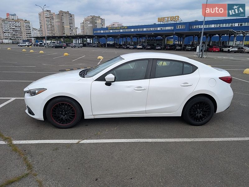 Седан Mazda 3 2015 в Києві