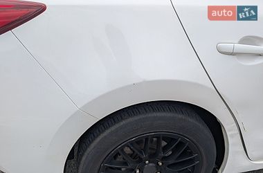 Седан Mazda 3 2015 в Києві