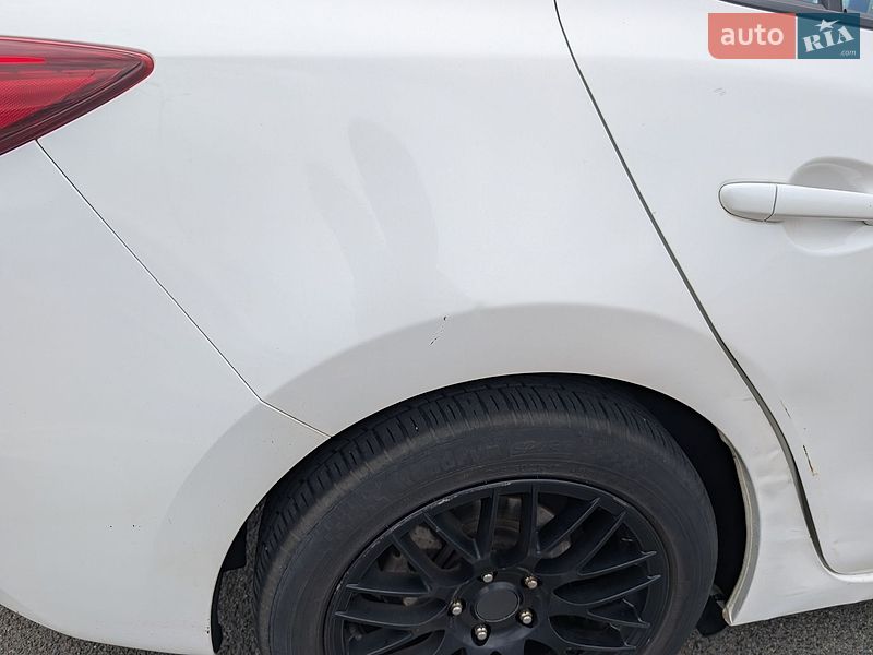 Седан Mazda 3 2015 в Києві