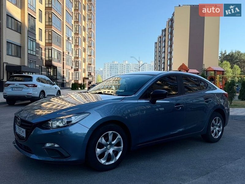 Седан Mazda 3 2014 в Чернигове