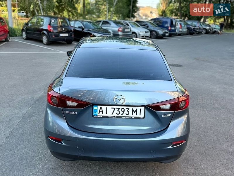 Седан Mazda 3 2014 в Чернигове