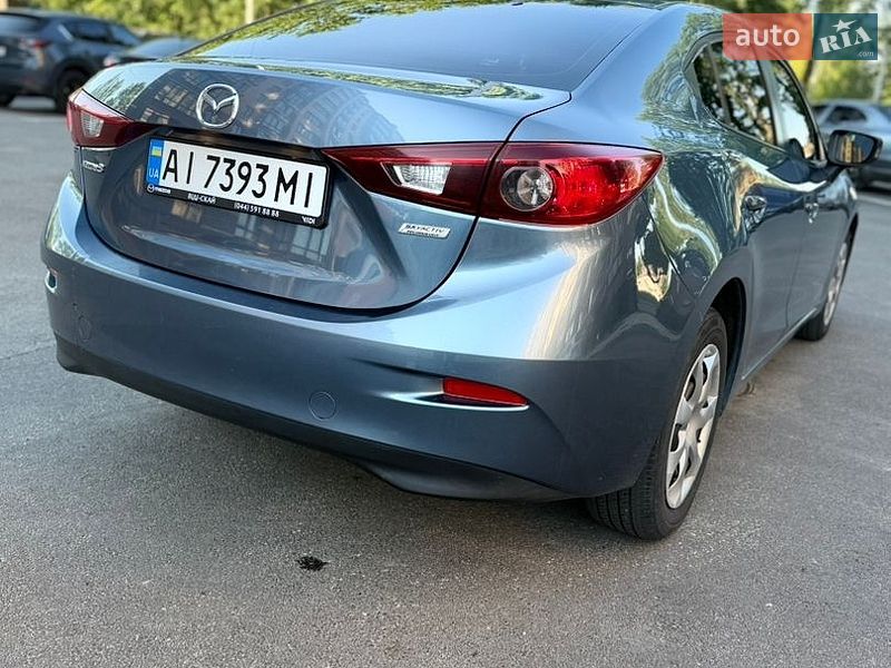 Седан Mazda 3 2014 в Чернигове