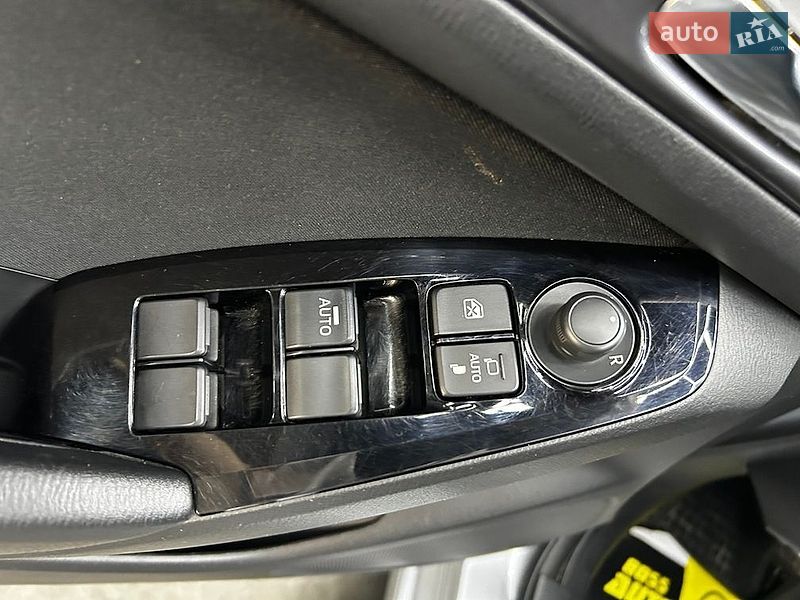Седан Mazda 3 2016 в Черновцах
