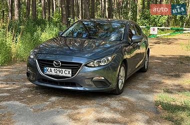 Седан Mazda 3 2016 в Хотянівці