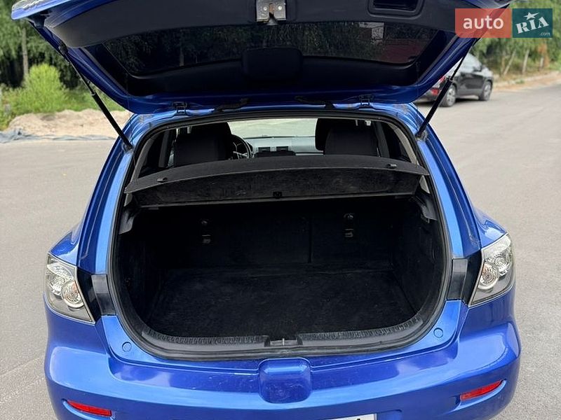 Хетчбек Mazda 3 2003 в Білій Церкві