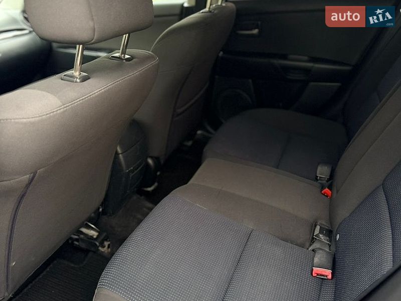 Хетчбек Mazda 3 2003 в Білій Церкві