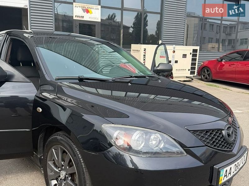 Хэтчбек Mazda 3 2008 в Киеве