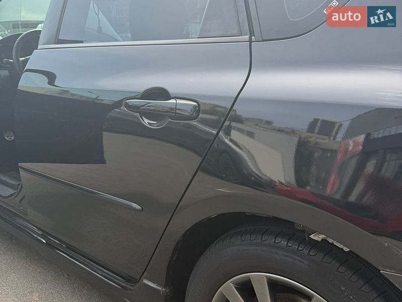 Хэтчбек Mazda 3 2008 в Киеве