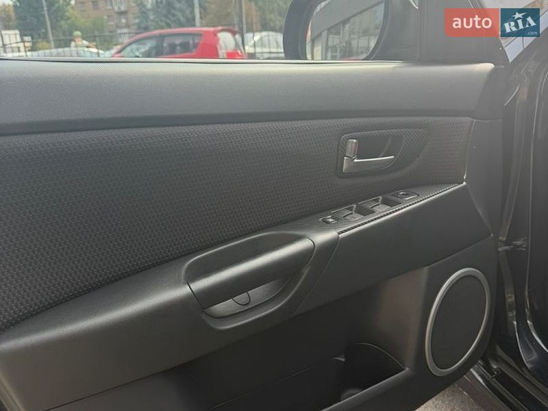 Хэтчбек Mazda 3 2008 в Киеве