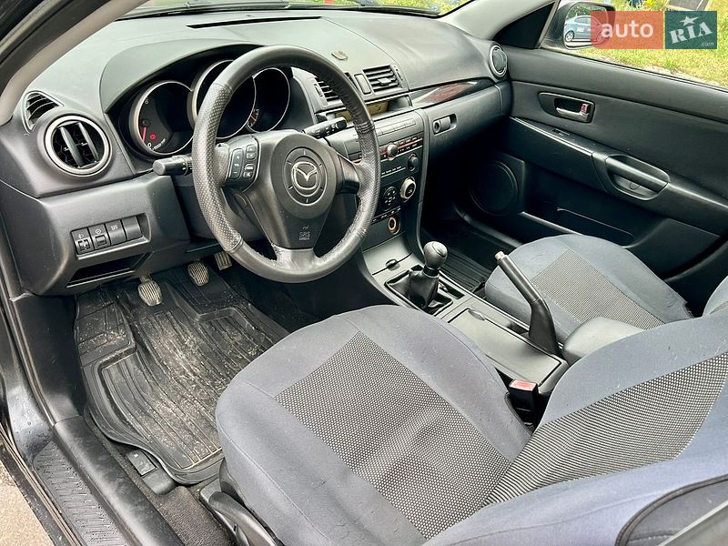 Хэтчбек Mazda 3 2004 в Львове
