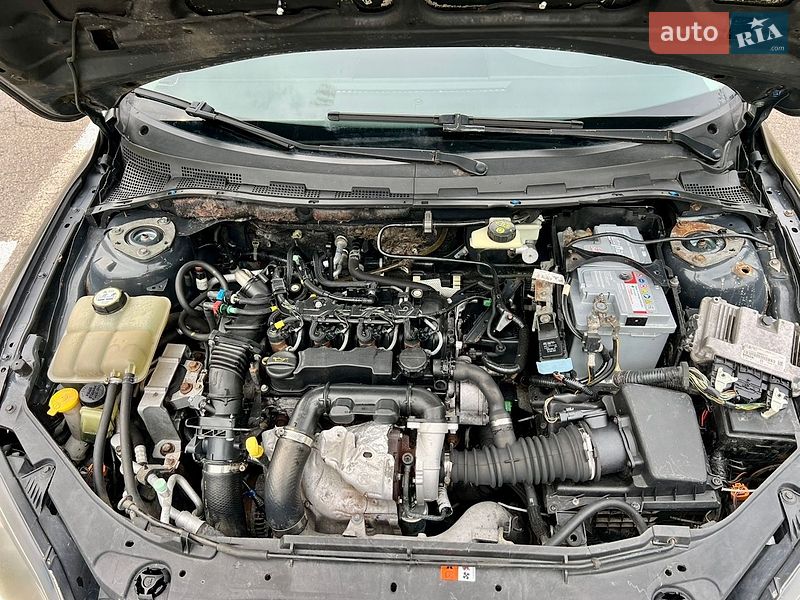 Хэтчбек Mazda 3 2004 в Львове