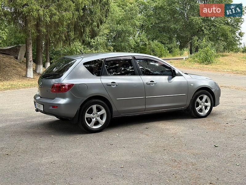 Хэтчбек Mazda 3 2004 в Лысянке