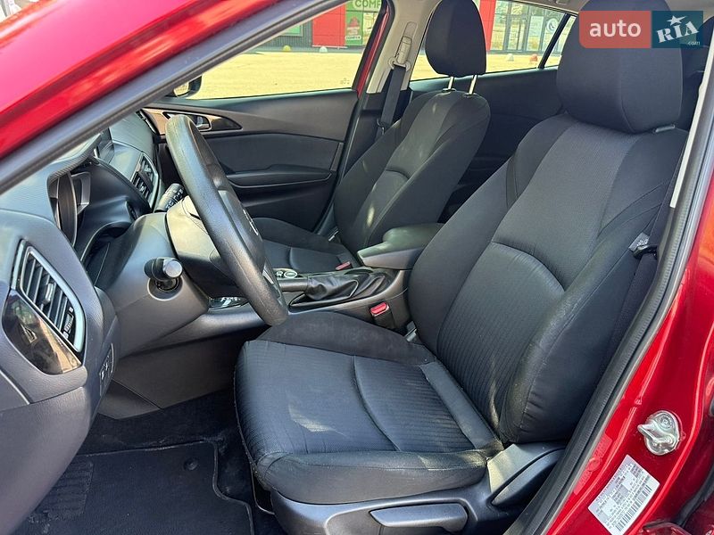 Хэтчбек Mazda 3 2016 в Киеве