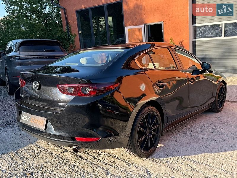 Седан Mazda 3 2020 в Ивано-Франковске