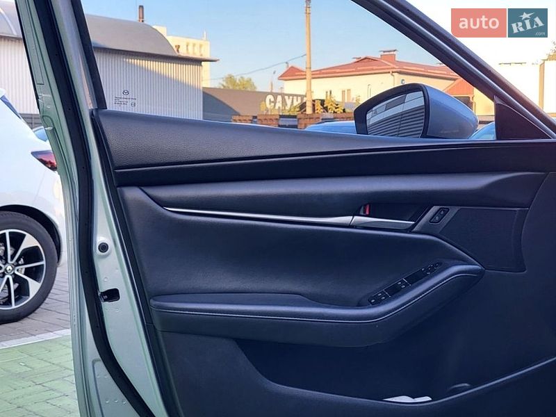 Седан Mazda 3 2020 в Черкасах