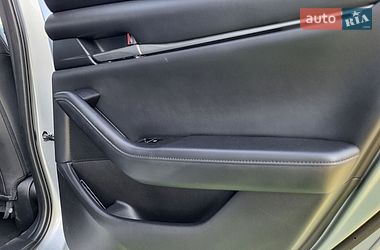 Седан Mazda 3 2020 в Черкасах