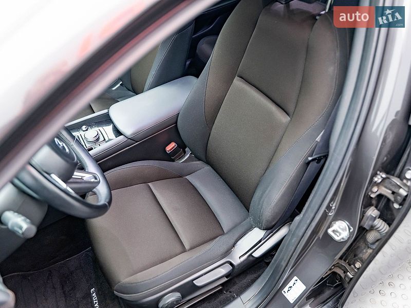 Седан Mazda 3 2019 в Києві