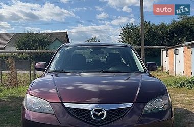 Седан Mazda 3 2007 в Карловке