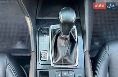 Седан Mazda 3 2018 в Днепре