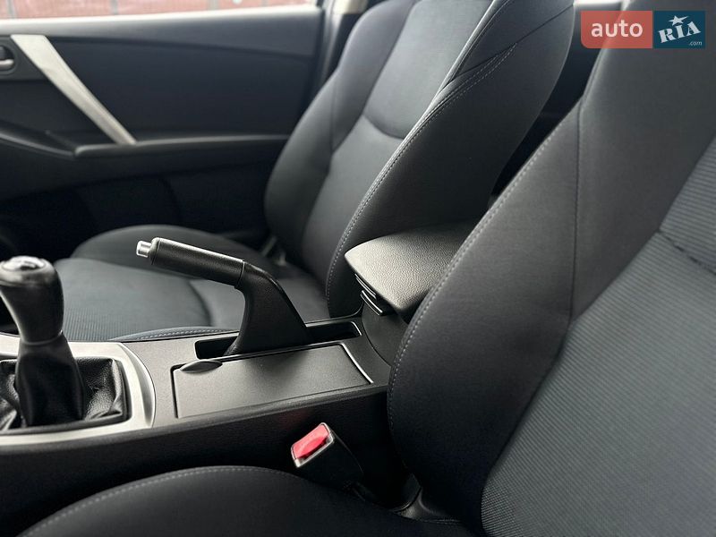 Хэтчбек Mazda 3 2010 в Виннице