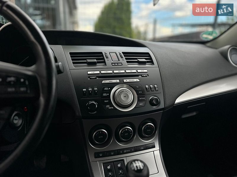 Хэтчбек Mazda 3 2010 в Виннице