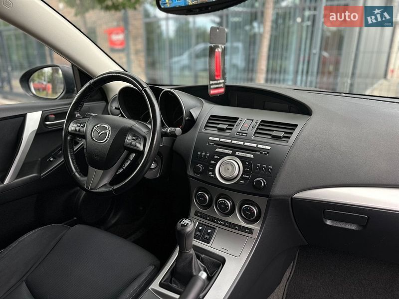 Хэтчбек Mazda 3 2010 в Виннице