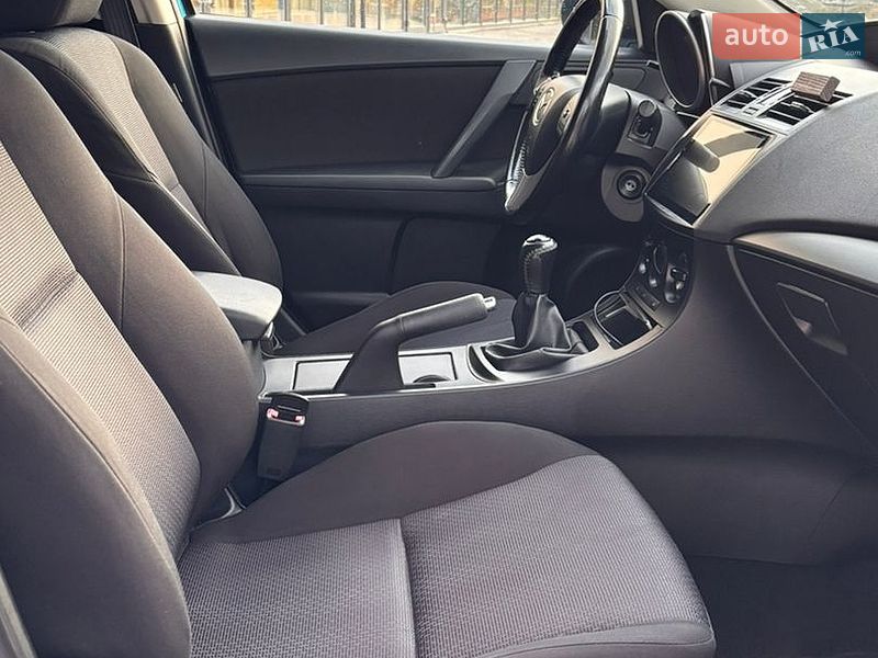 Хетчбек Mazda 3 2009 в Калуші